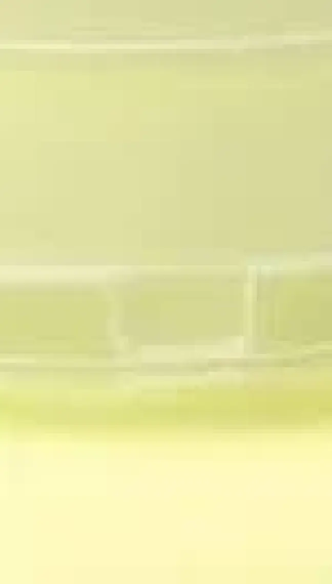 John Frieda Sarı Saçlara Özel Renk Açıcı Sprey 100 ml
