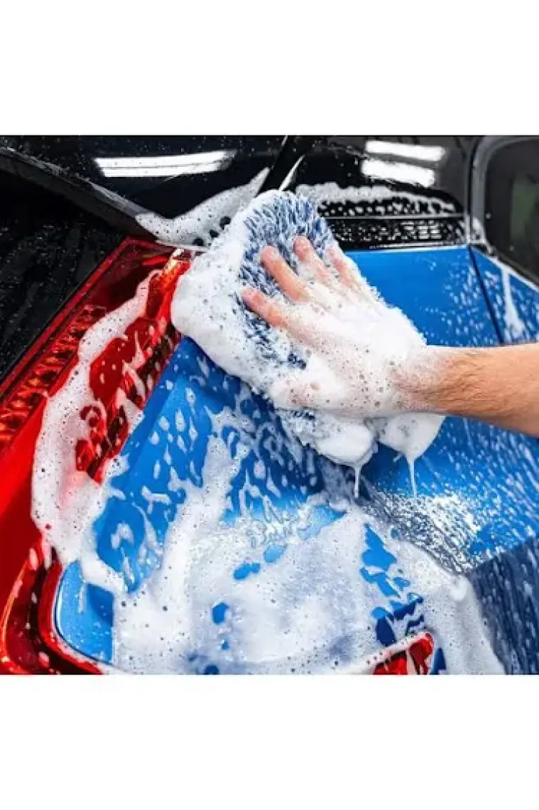 Gyeon Q²m Bathe+ Plus Seramik Bazlı Ph Nötr Cilalı Oto Şampuanı 1000 ml -Su Itici Araç Yıkama Köpüğü