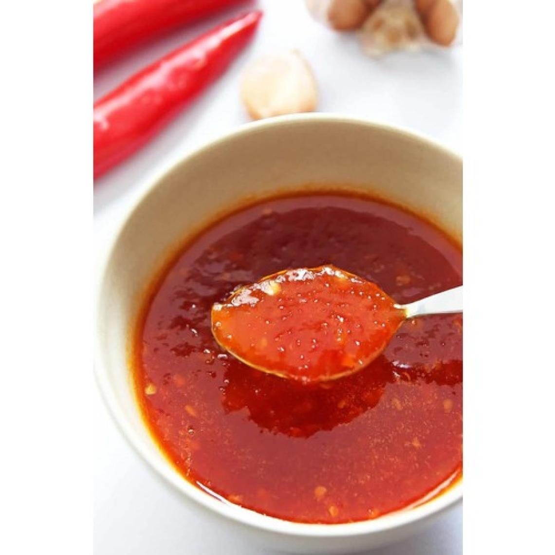 Dünyadan Hediyeler Sriracha Ekstra Acı Biber Sosu 200 ml Tayland