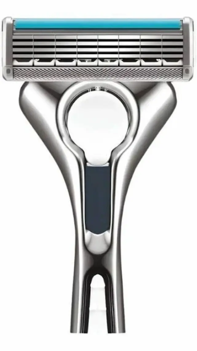 Wilkinson Sword Quattro Tıtanıum Sensıtıve 4 Bıçaklı Sistem Tıraş Bıçağı