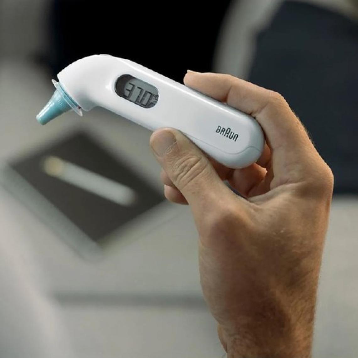 Braun IRT3030 Kulaktan Ateş Ölçer - Hızlı, Doğru ve Ergonomik Tasarım Özellikleri