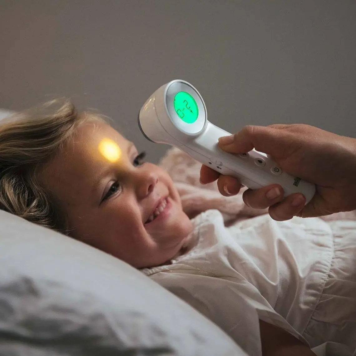 Braun BNT400 Temassız Alından Ateş Ölçer Siyah