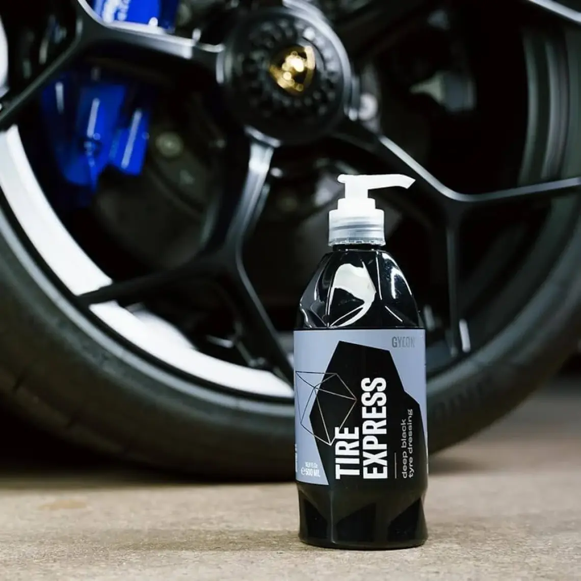 Gyeon Q²m Tire Express Lastik Parlatıcı ve Koruyucu - 500 ml -Su Bazlı Jel Oto Lastik Cilası