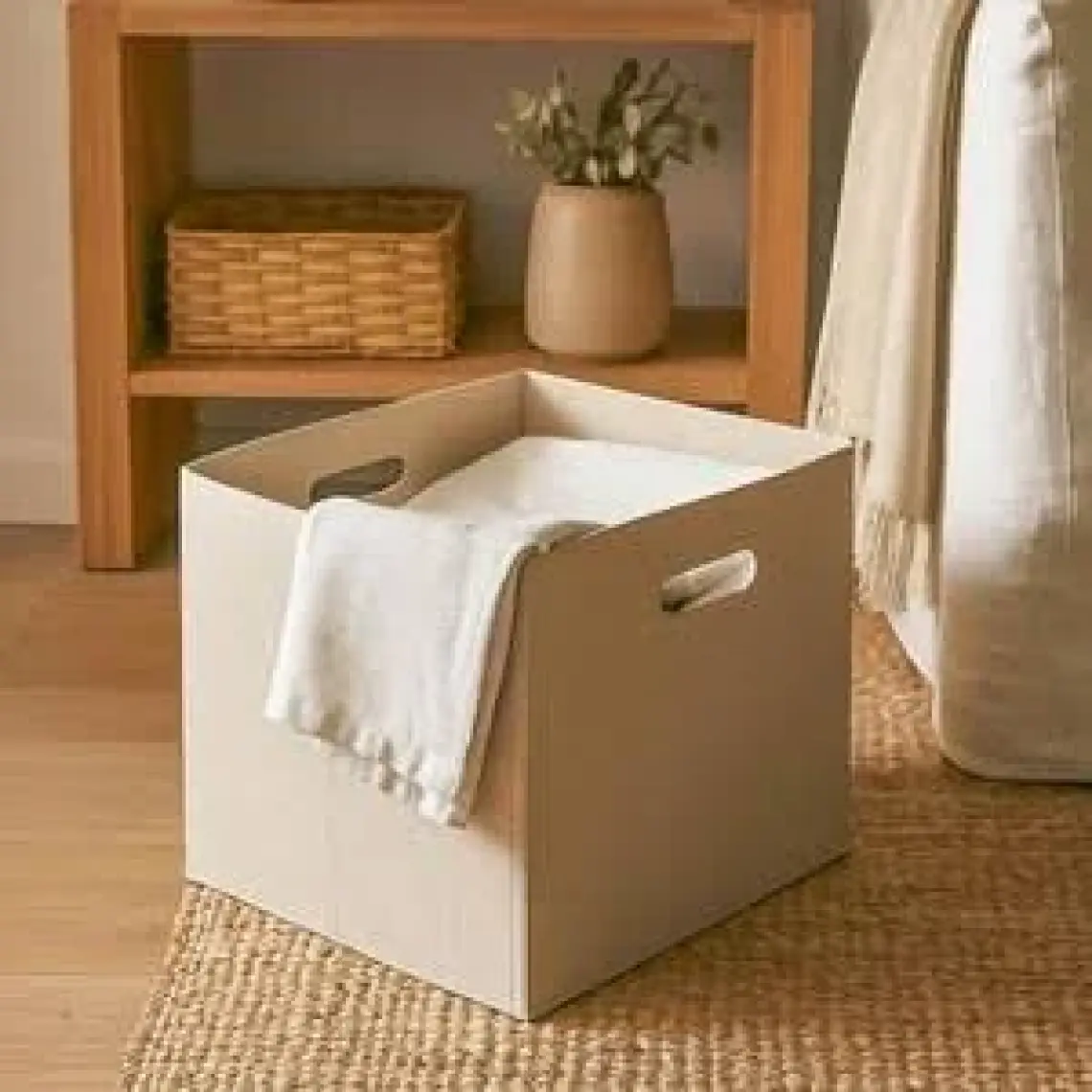 Homing Krem Çok Amaçlı Keçe Organizer Dolap Içi Düzenleyici Tekli Sepet // 30X30 cm
