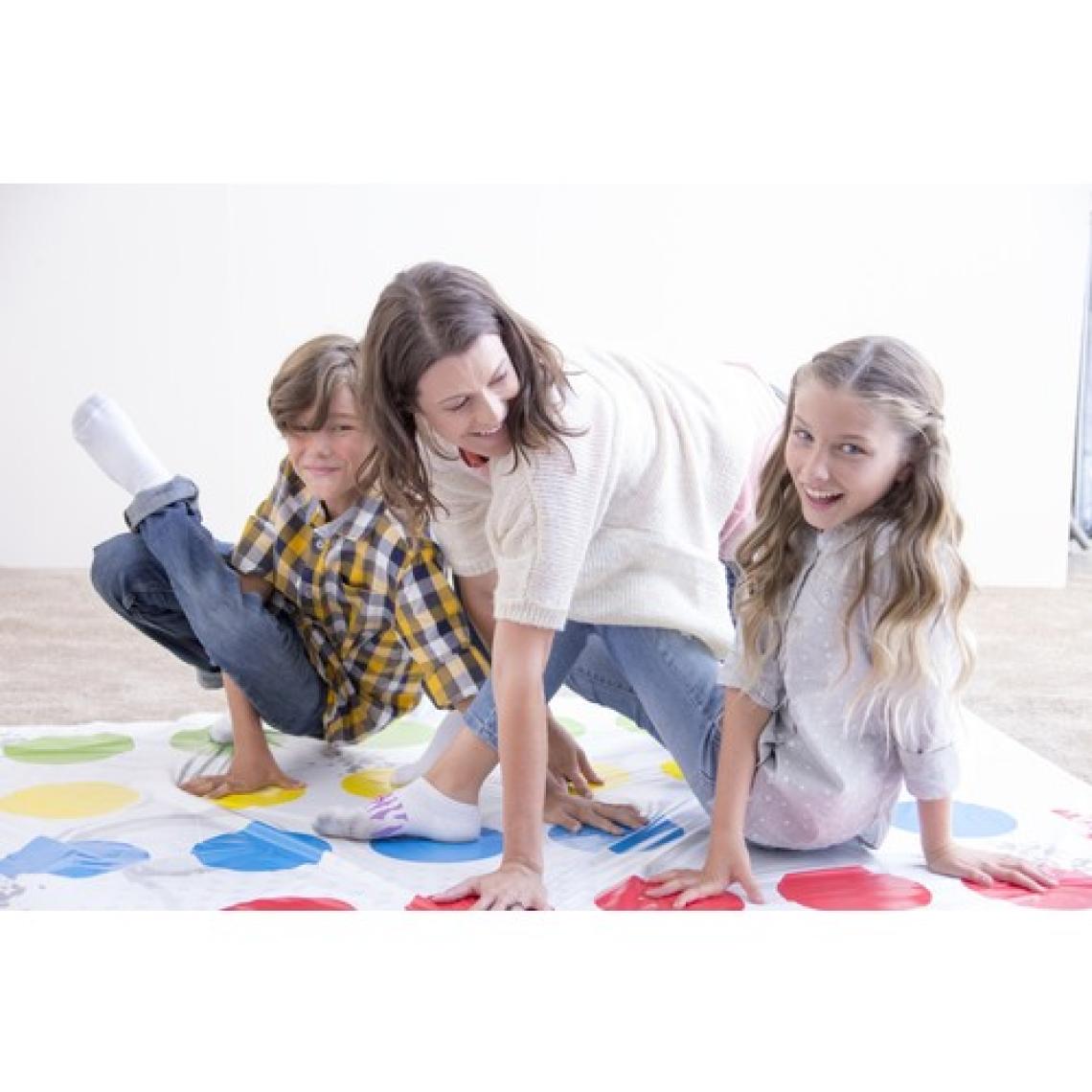 Hasbro Twister