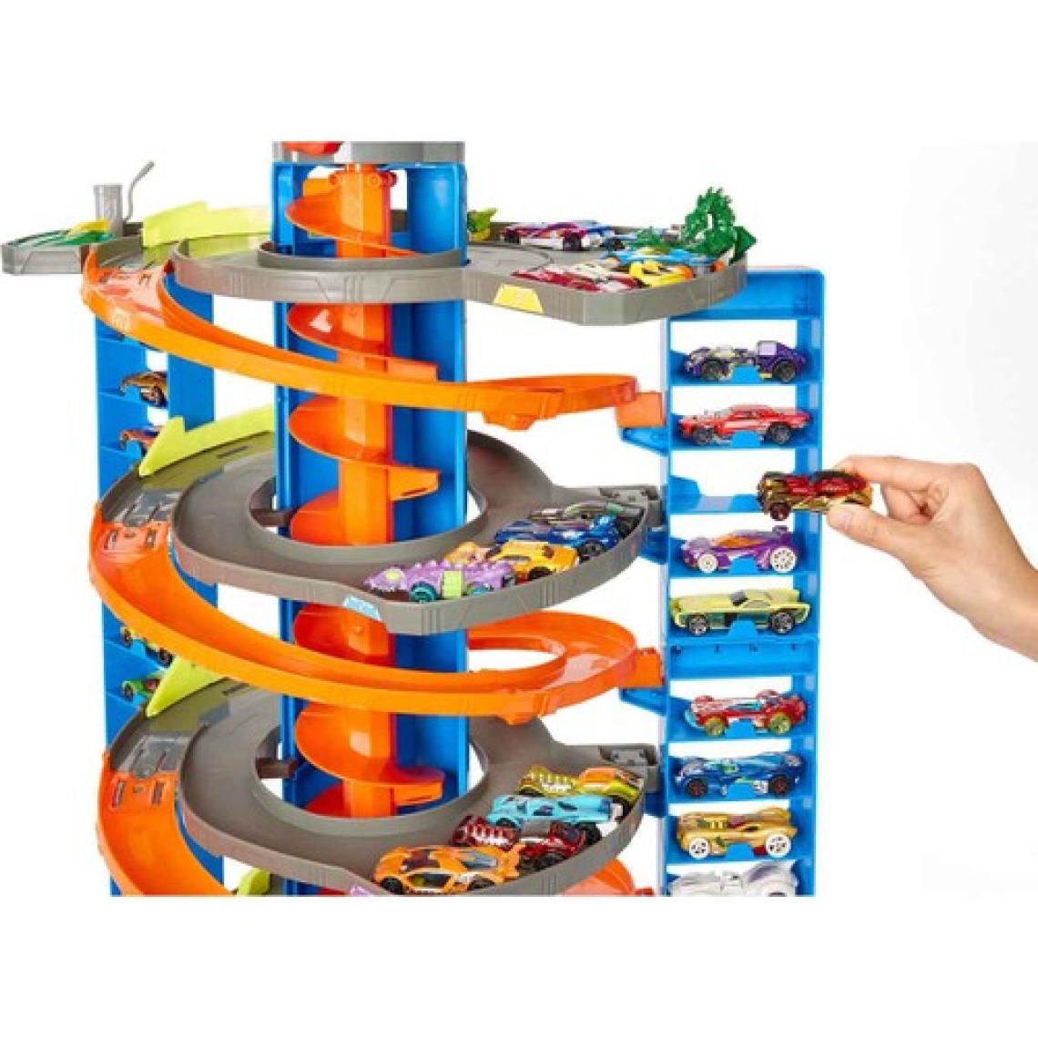 Hot Wheels Mega Garaj Oyun Seti, 1 Hot Wheels 1:64 Ölçekli Araç Dahil, Sarmal Asansör ve 60'tan Fazla Araba Saklama Alanı, Diğer Setlerle Birleştirilebilir GTT95