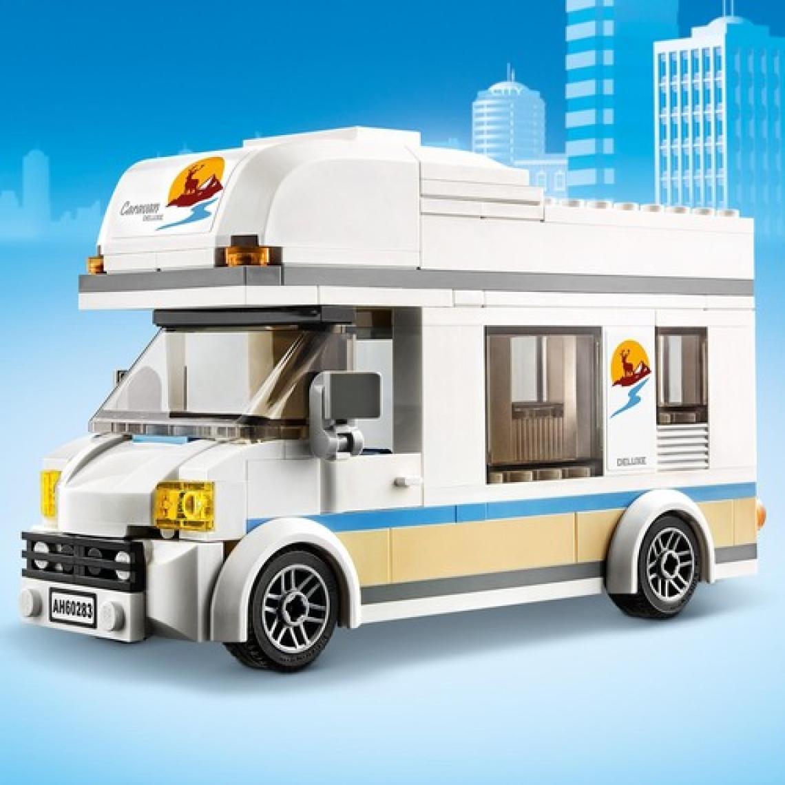LEGO® City Tatilci Karavanı 60283 - 5 Yaş ve Üzeri Çocuklar İçin 2 Minifigür İçeren Yaratıcı Oyuncak Yapım Seti (190 Parça)