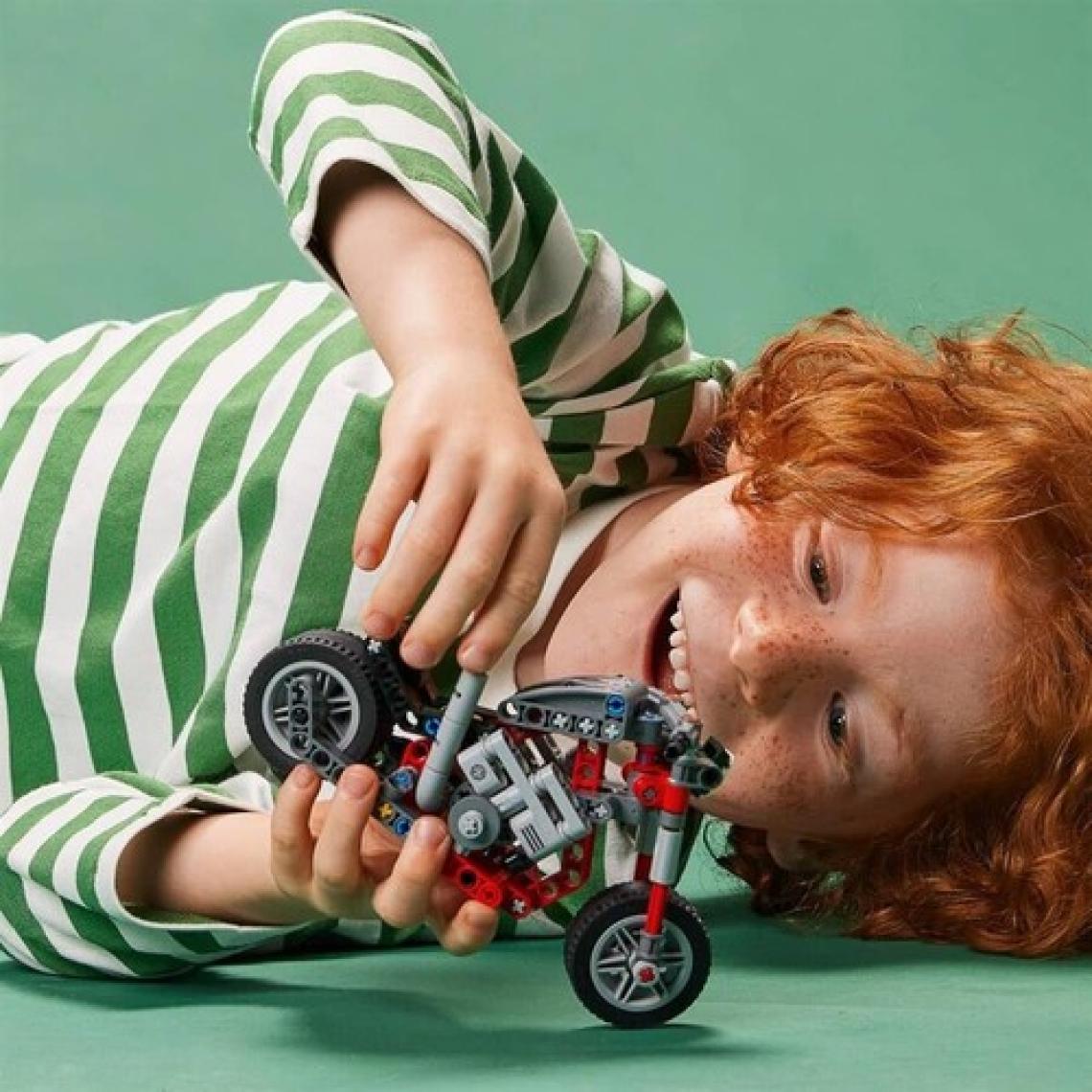 LEGO ® Technic Motosiklet 42132 – 7 Yaş ve Üzeri Çocuklar İçin Koleksiyonluk Yapım Seti (160 Parça)