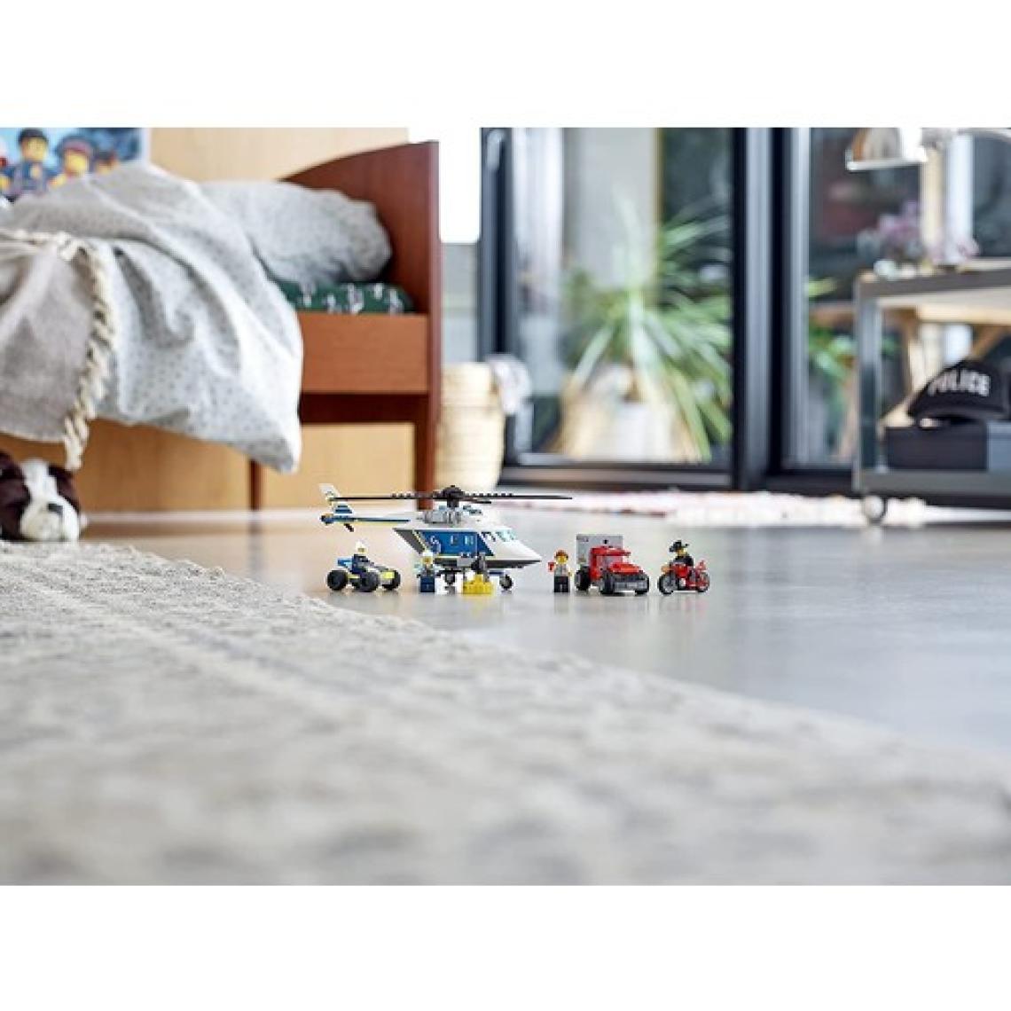 LEGO® City 60243 Polis Helikopteri Takibi