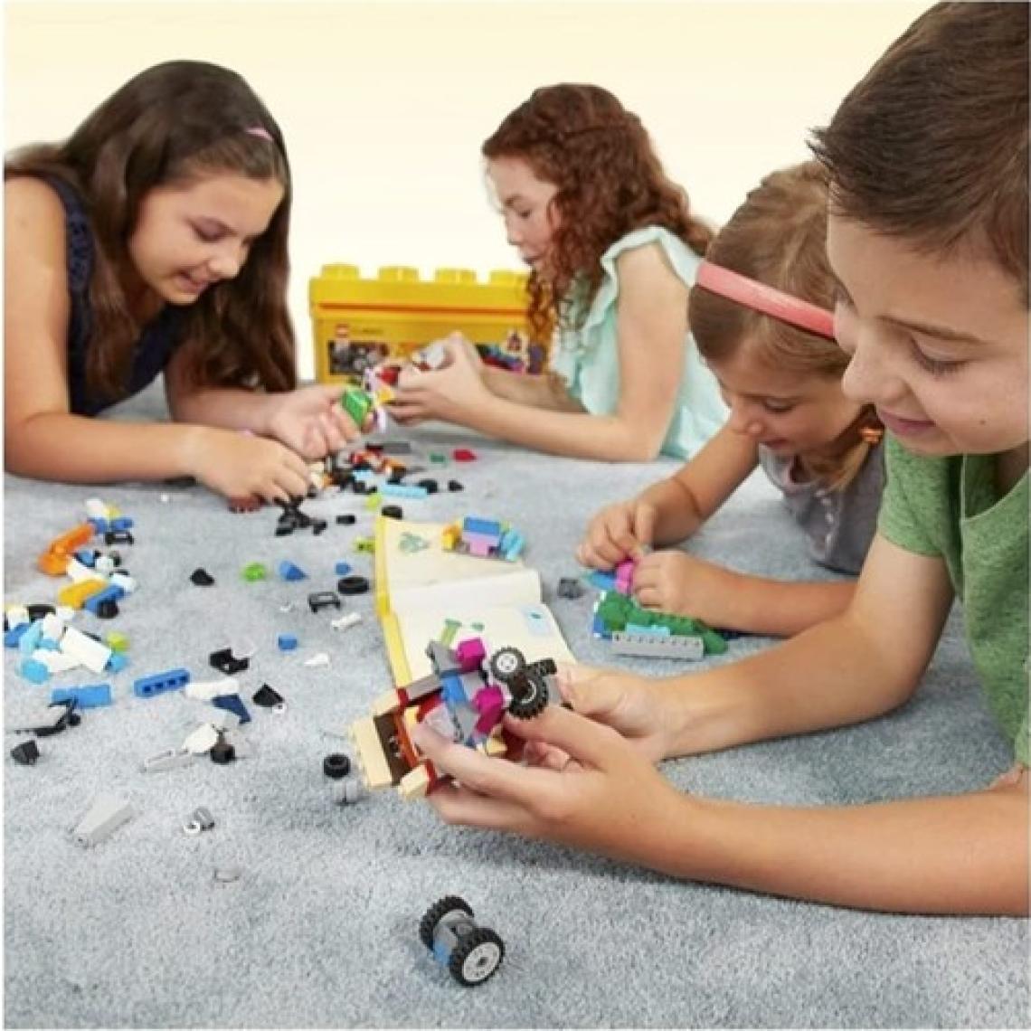 Lego 10696 Classic Orta Boy Yaratıcı Yapım Kutusu