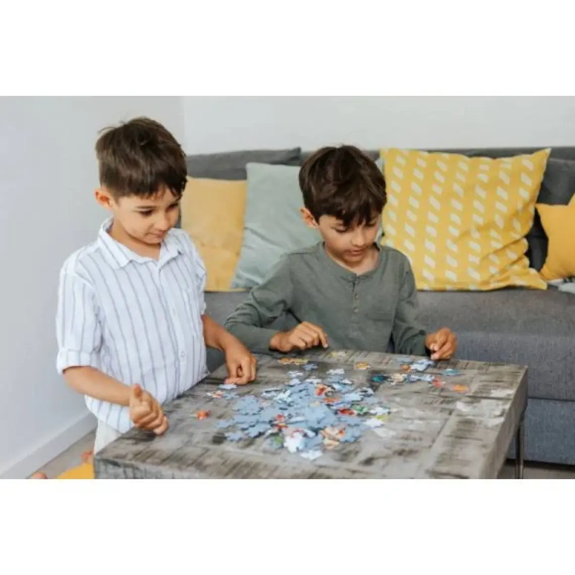 Trefl Çocuk Puzzle Ready to Save the World / Disney Marvel 160 Parça Puzzle