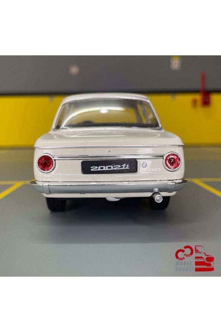 Welly 1:24 Bmw 2002 Ti Beyaz Model Araba