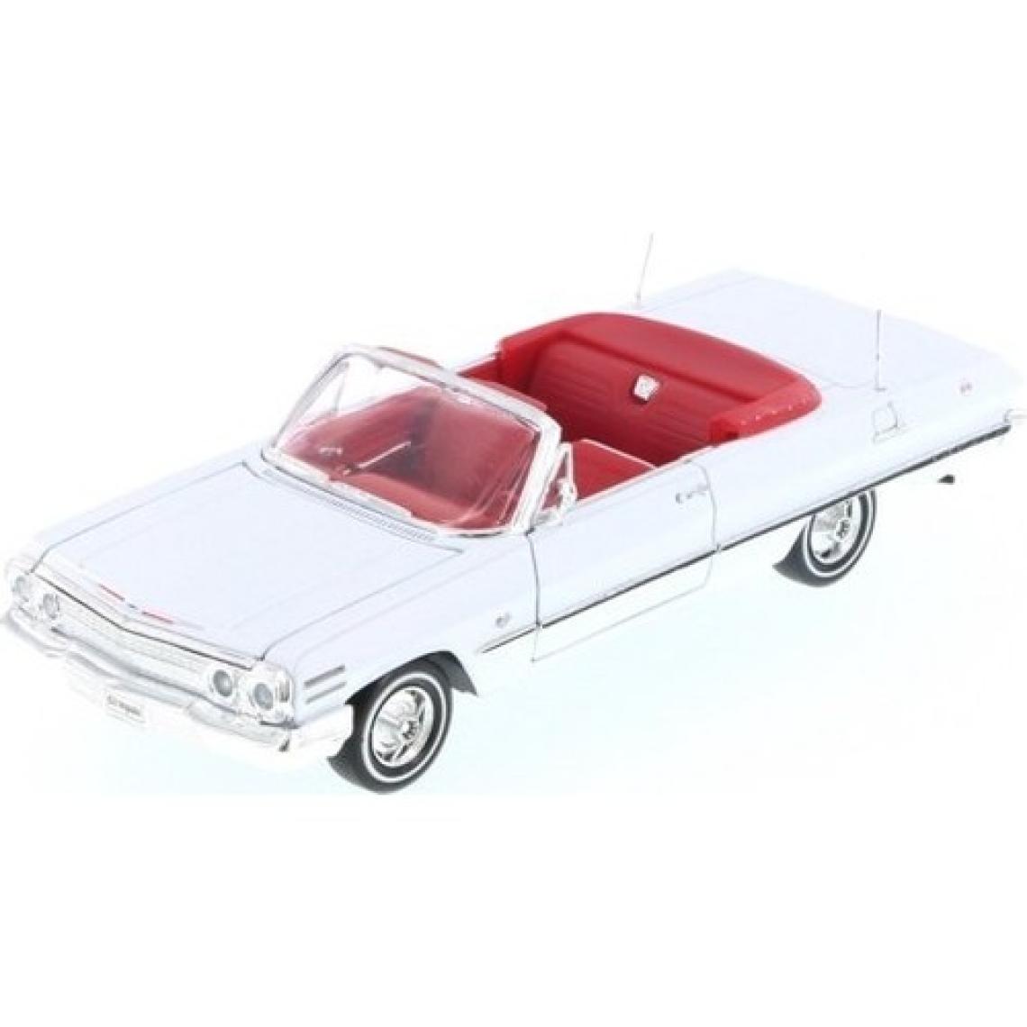 Welly 1963 Impala 1/24 Ölçek Model Araba