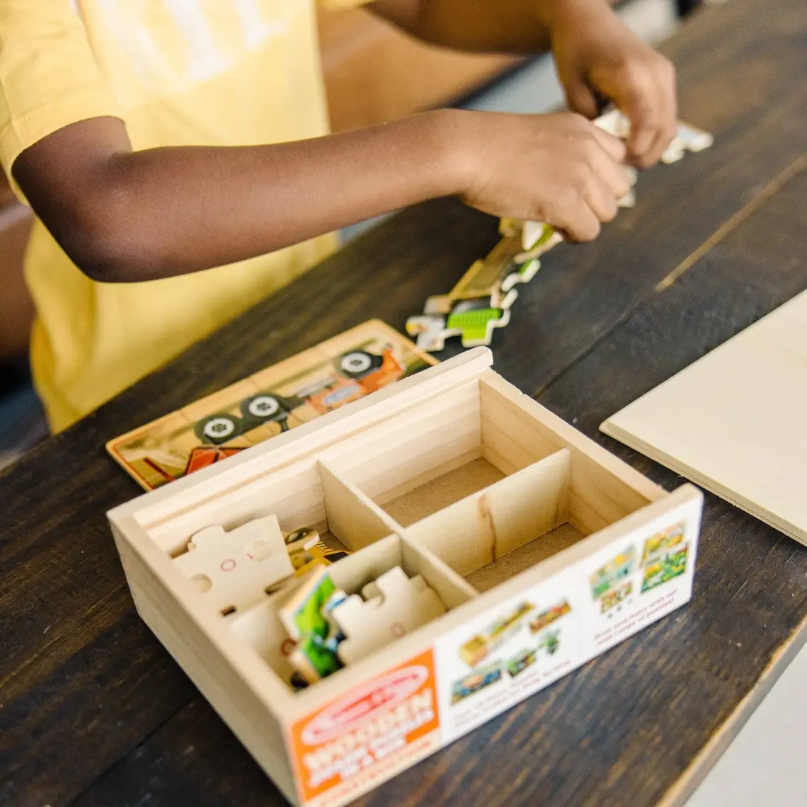 Melissa&Doug Ahşap 12x4 Yapboz Seti - İnşaat Araçları