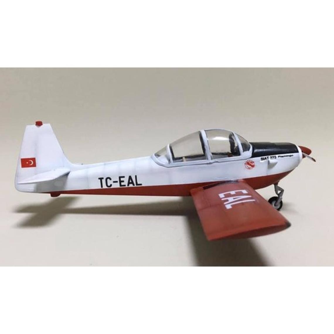 Pm Model PM-206 Mbb Siat 223 "flamingo" Model Uçak 1:48