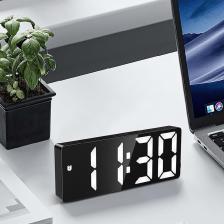 Hymark LED Ekran USB Güç Dijital Aynalı Masa Saati Sıcaklık Alarm Takvim