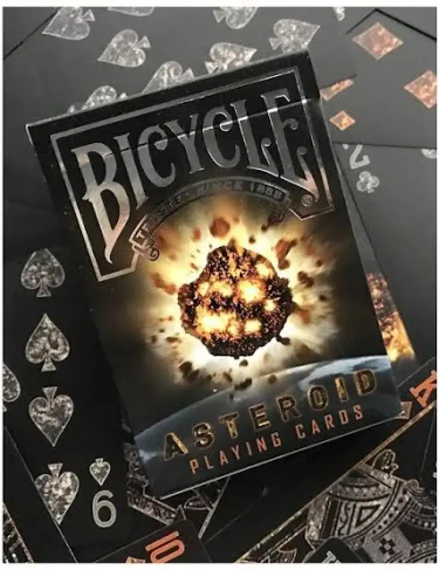 Bicycle Asteroid Oyun Kartı Destesi (Küçük Gezegen Oyun Kağıdı)