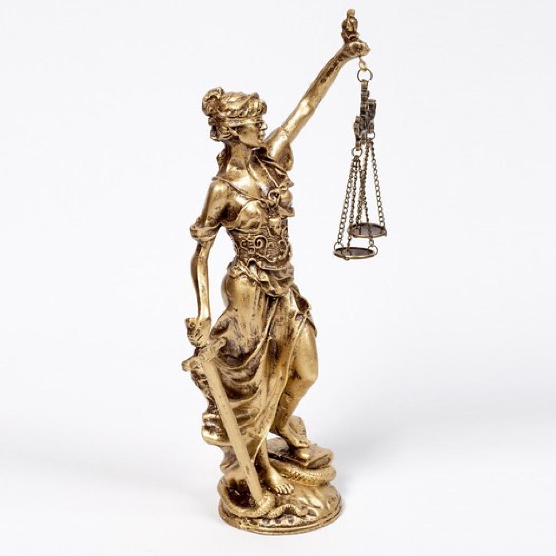 İsimlik Sepeti 18CM Themis Heykeli Ofis Hediyesi Adalet Biblosu Avukata Hediye Biblo