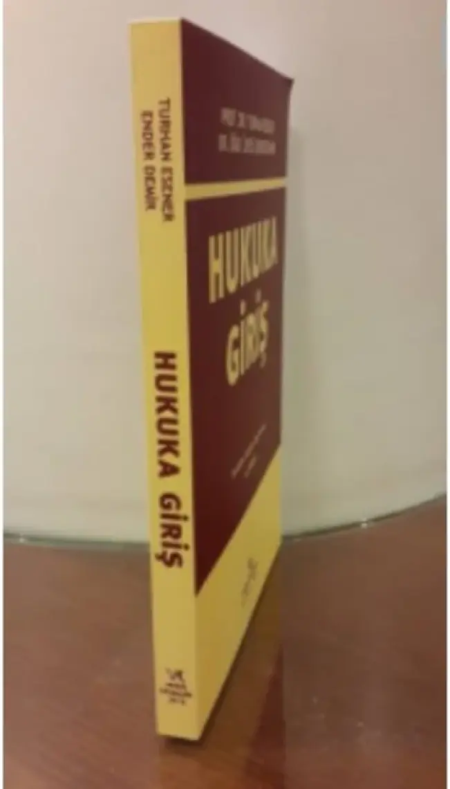 Hukuka Giriş - Turhan Esener
