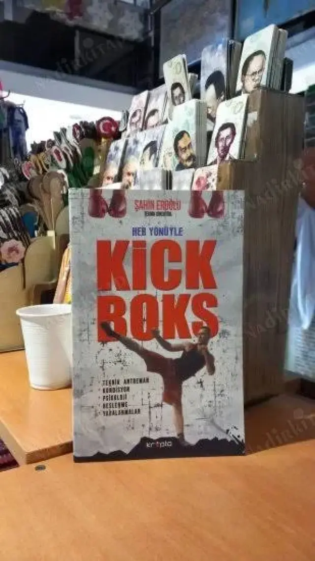 Her Yönüyle Kick Boks  -  Şahin Eroğlu