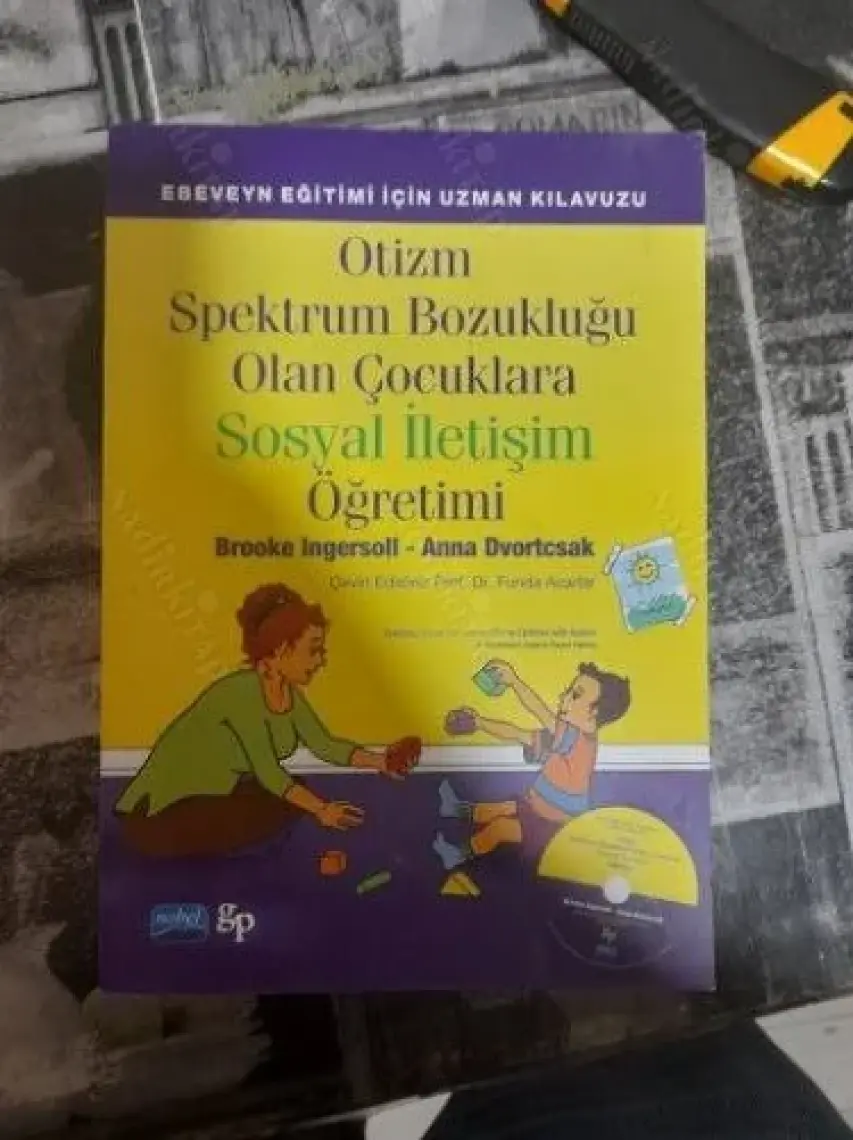 Otizm Spektrum Bozukluğu Olan Çocuklara Sosyal İletişim Öğretimi (2 Kitap Takım CD'li)