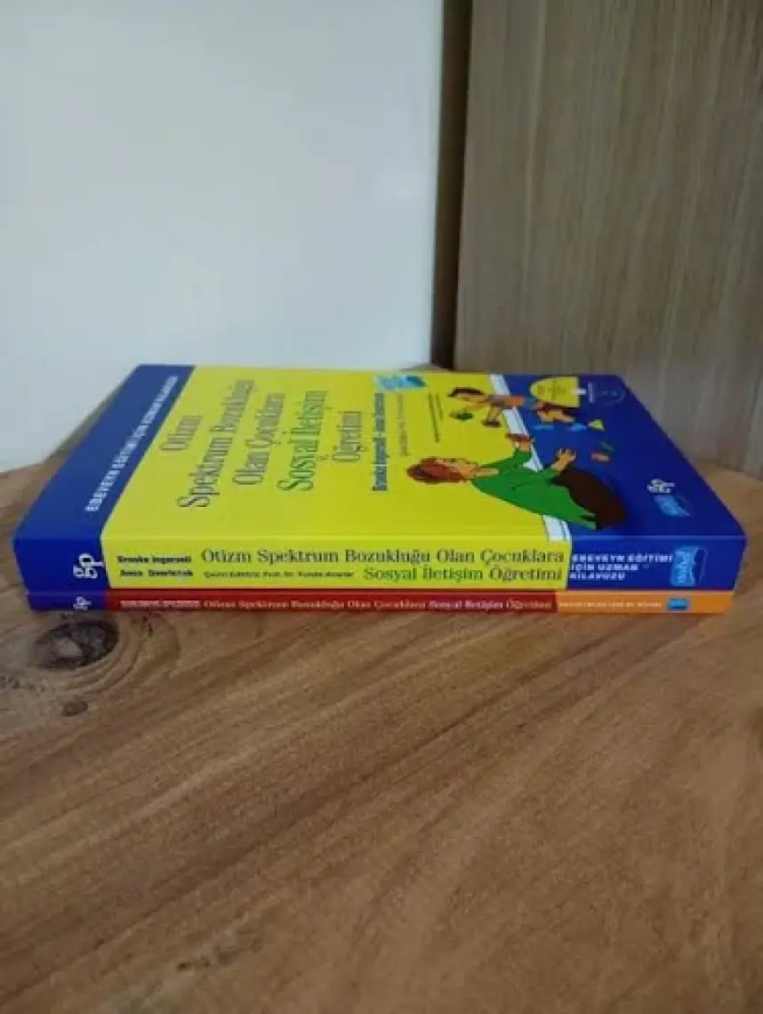 Otizm Spektrum Bozukluğu Olan Çocuklara Sosyal İletişim Öğretimi (2 Kitap Takım CD'li)