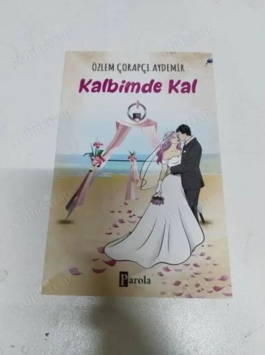 Kalbimde Kal - Özlem Çorapçı Aydemir