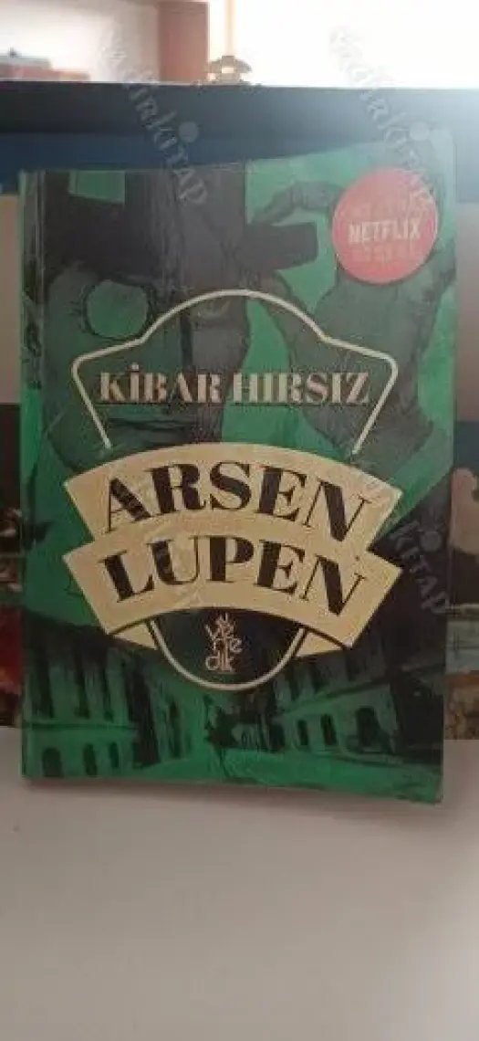 Venedik Yayınları - Arsen Lüpen - Kibar Hırsız