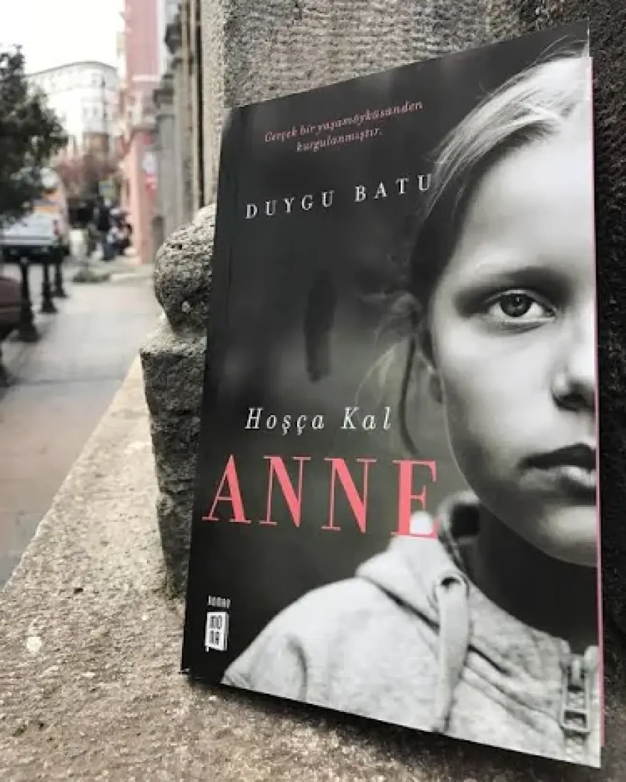 Hoşça Kal Anne - Duygu Batu