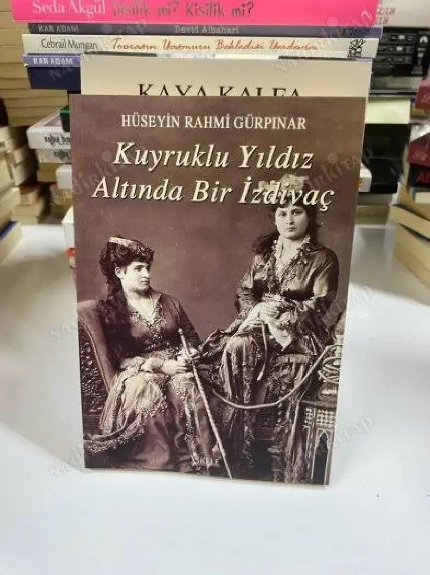 Kuyruklu Yıldız Altında Bir İzdivaç