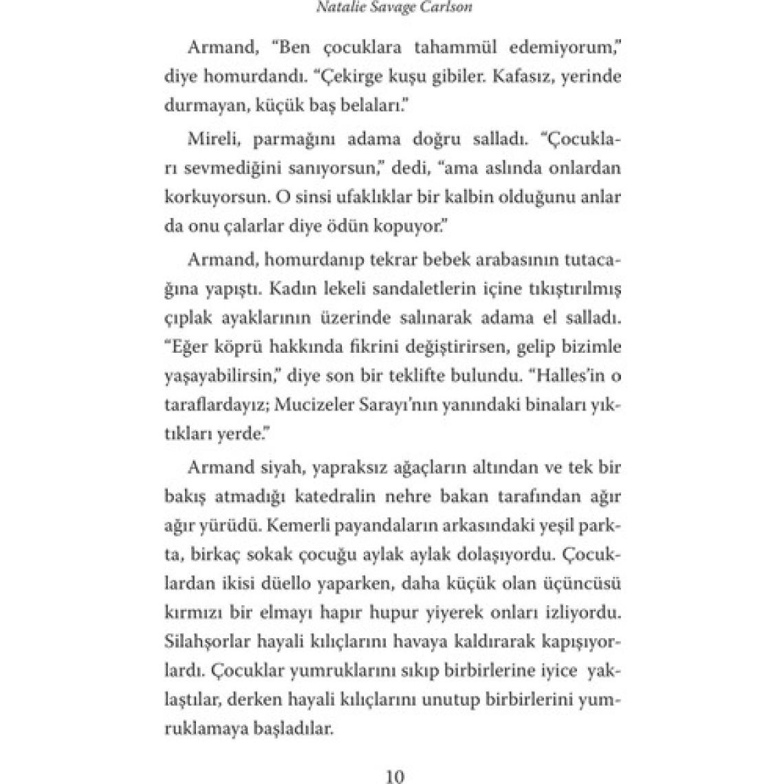 Köprü Altındaki Aile - Natalie Savage Carlson