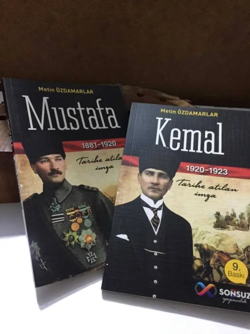 Mustafa ve Kemal 2 Kitap Takım - Metin Özdamarlar