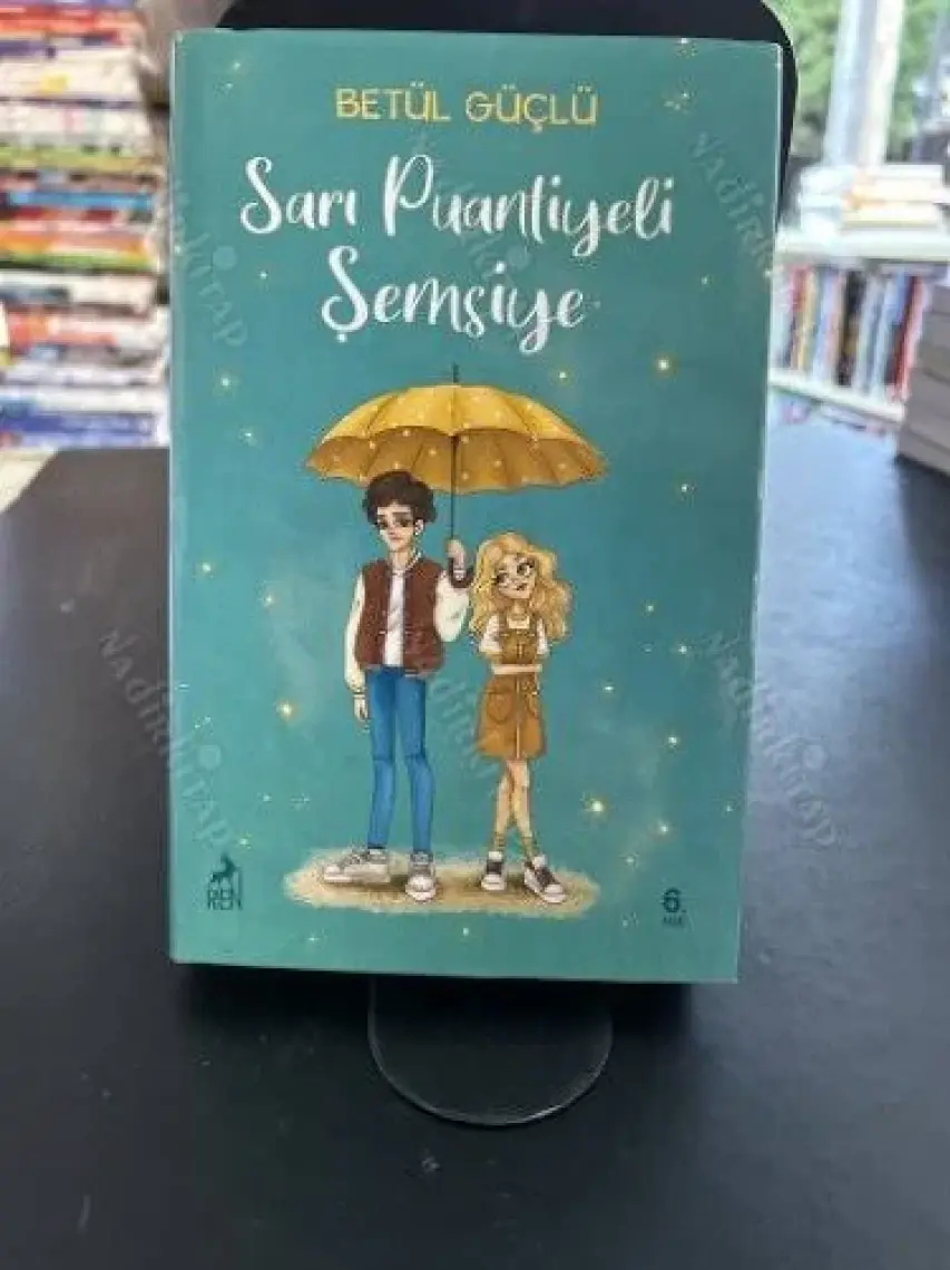 Sarı Puantiyeli Şemsiye - Ciltli - Betül Güçlü