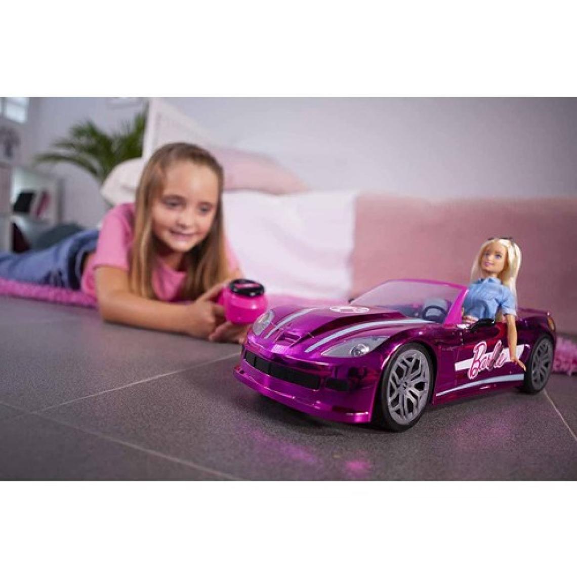 Mattel Barbie'nin Uzaktan Kumandalı Rüya Arabası