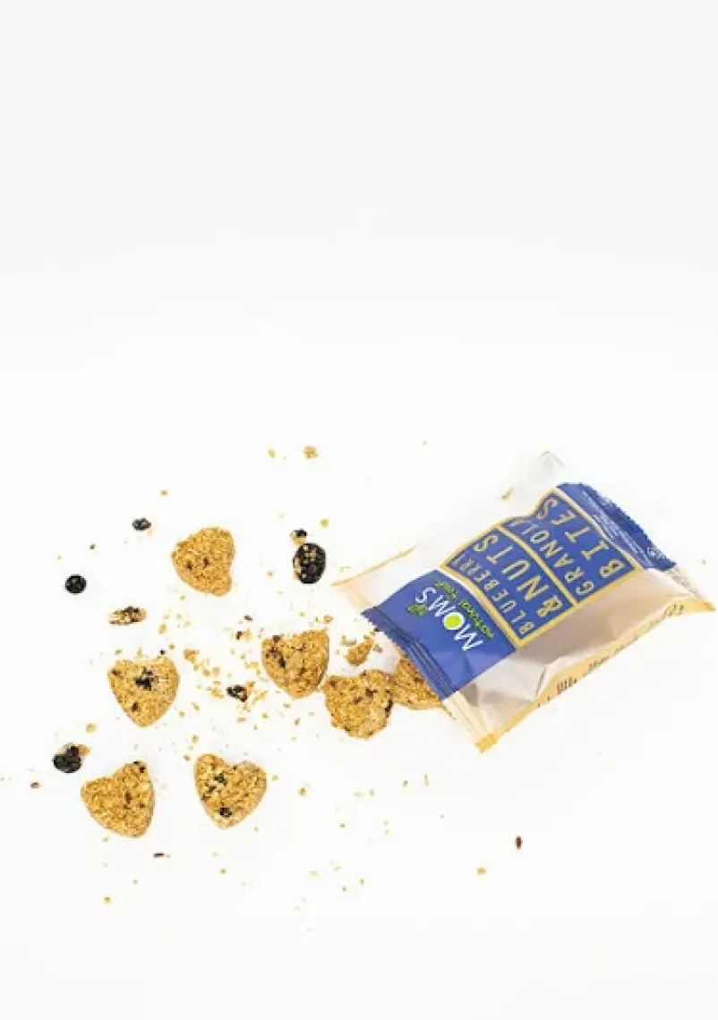 Moms Natural Foods Glutensiz Yaban Mersini & Yemiş Granola Bites