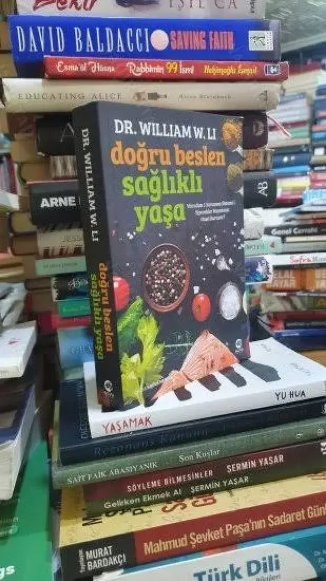 Doğru Beslen Sağlıklı Yaşa: Vücudun 5 Savunma Sistemi & Yiyecekler Hayatınızı Nasıl Kurtarır? - William W. Li