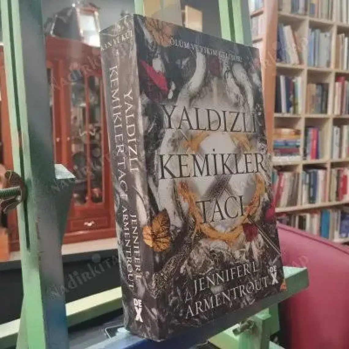 Yaldızlı Kemikler Tacı Kan ve Kül-3 - Jennifer L. Armentrout