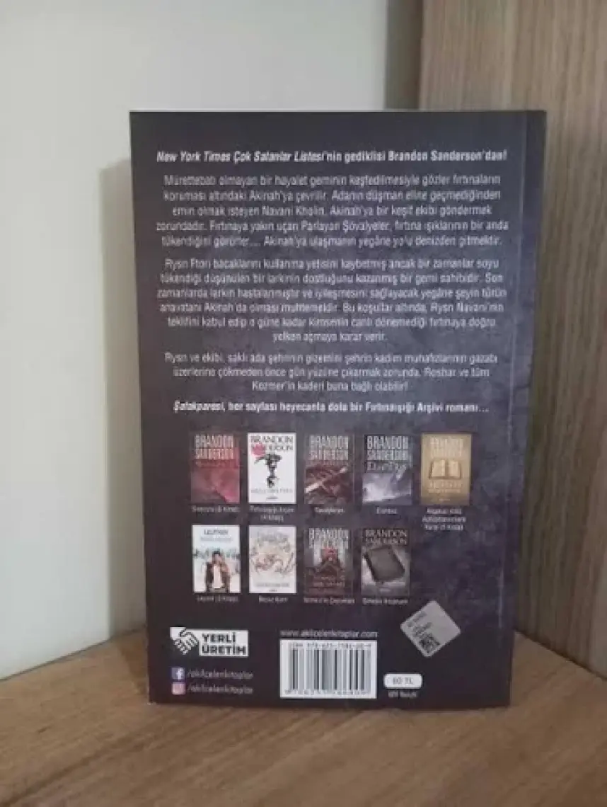 Şafakparesi - Brandon Sanderson
