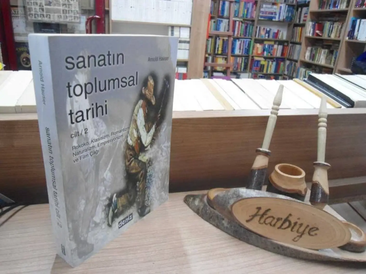 Sanatın Toplumsal Tarihi, Cilt 1: Tarih Öncesi Çağlardan Orta Çağa