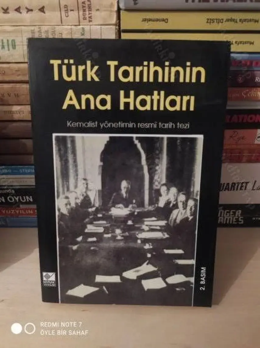 Türk Tarihinin Ana Hatları Kemalist Yönetimin Resmî Tarih Tezi