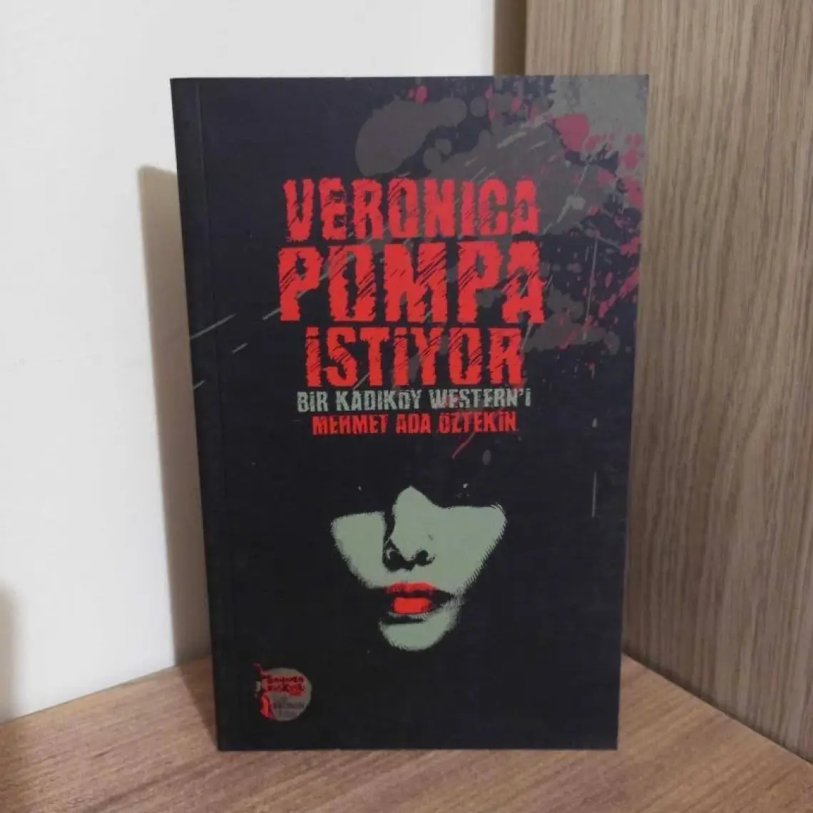 Veronica Pompa İstiyor