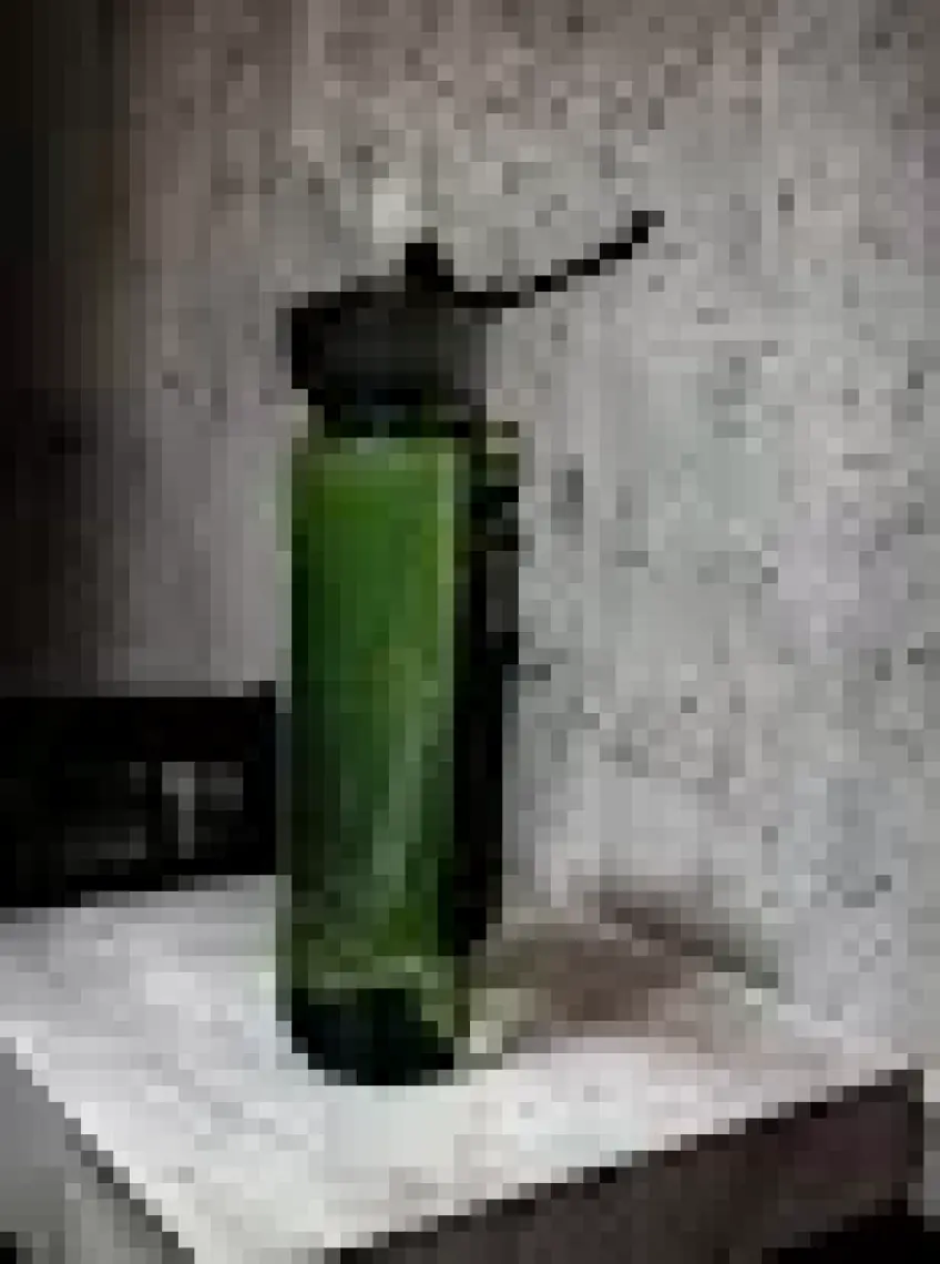 Uzspace 6057 Tritan Matara Yeşil 1000 Ml.