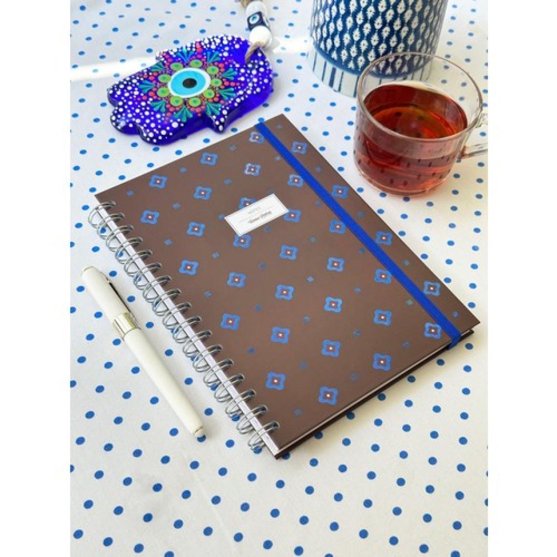 Victoria's Journals Spiralli Defter Sert Kapak 192 Sayfa 96 Yaprak 17X24 cm 90GR. Kareli