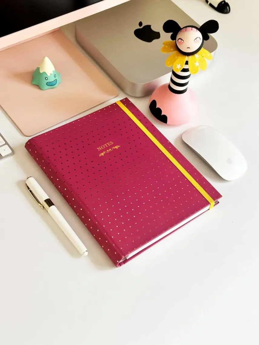 Victoria's Journals Gizli Spiralli Defter Sert Kapak 192 Sayfa 96 Yaprak 17X24 cm 100GR. Düz