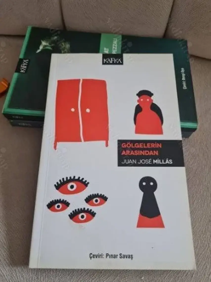 Gölgelerin Arasından - Juan José Millás