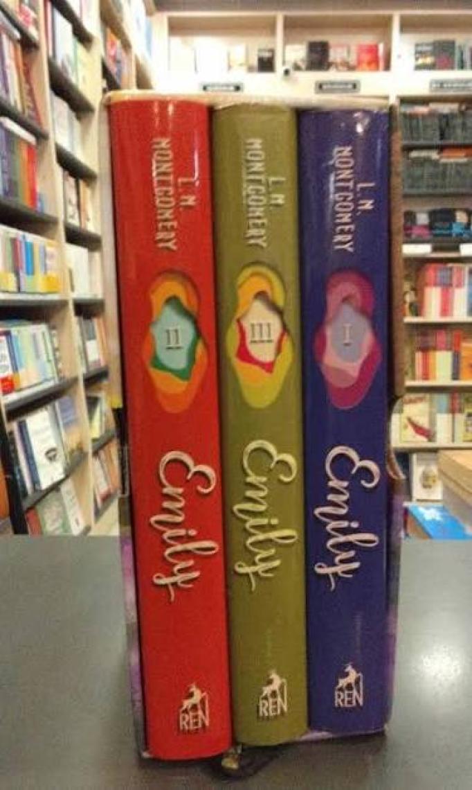 Rüzgarın Kızı Emily Kutulu Set - Lucy Maud Montgomery