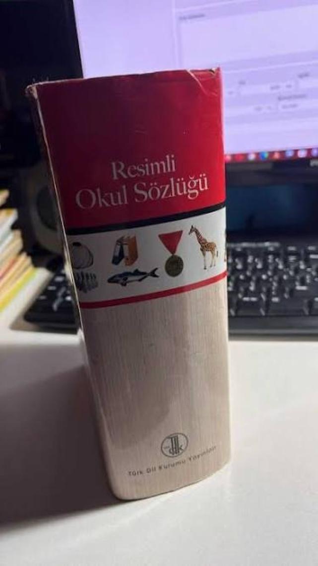Türk Dil Kurumu Yayınları Resimli Okul Sözlüğü