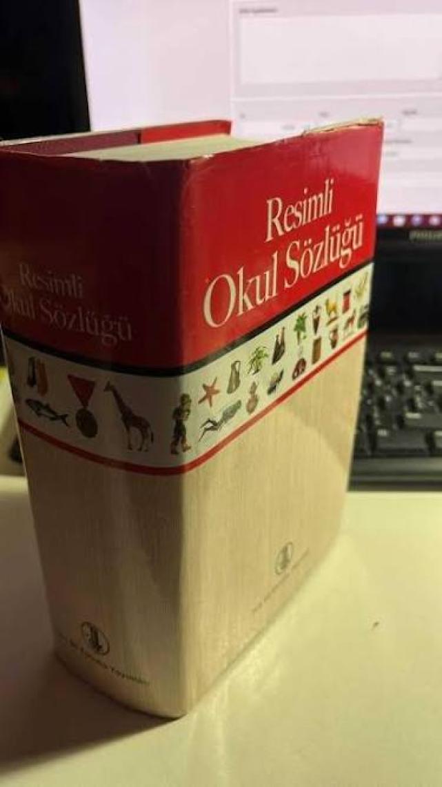 Türk Dil Kurumu Yayınları Resimli Okul Sözlüğü