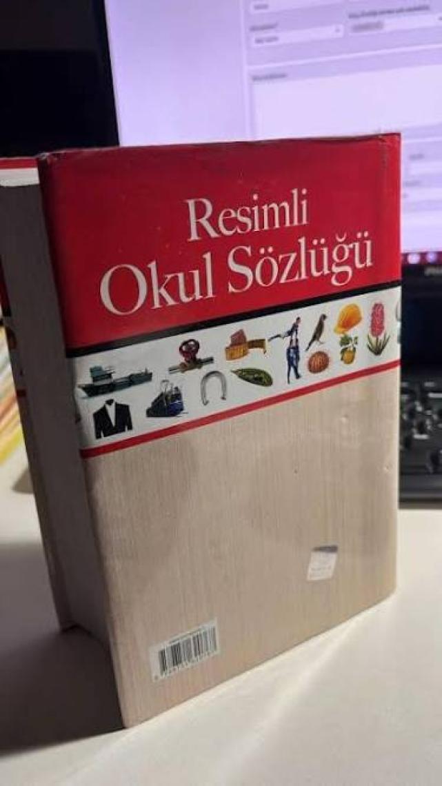 Türk Dil Kurumu Yayınları Resimli Okul Sözlüğü
