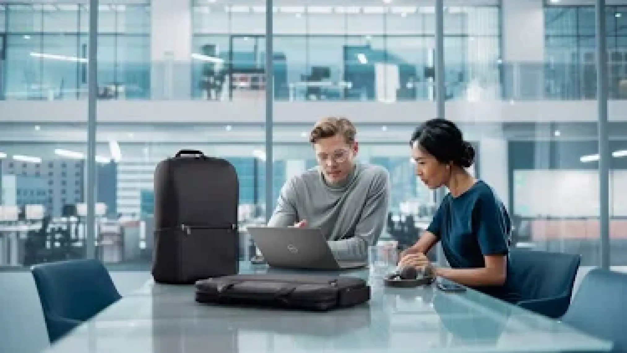 Dell 16'' Ecoloop Essential Siyah Notebook Sırt Çantası 460-BDSS